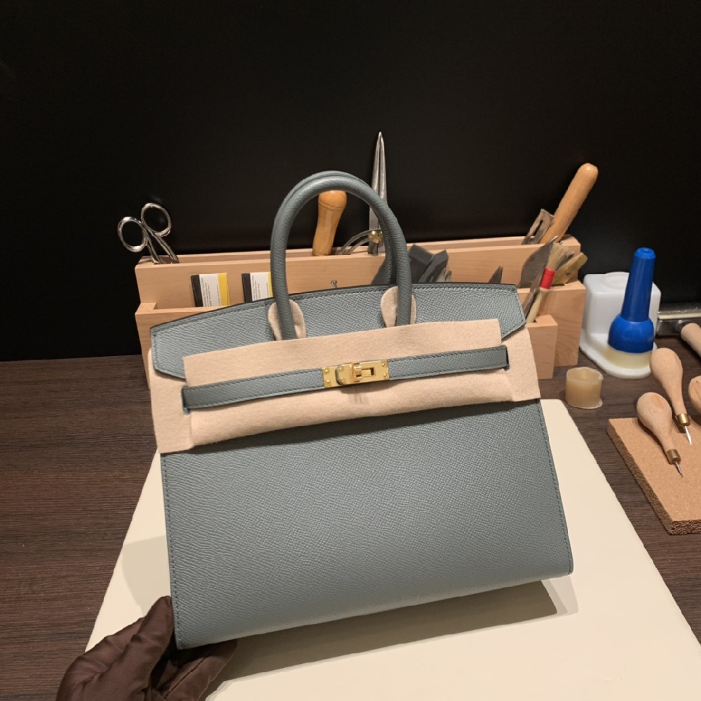 Birkin Sellier 25外缝铂金 比内缝的包形更加硬挺 更洋气🥳Epsom 杏绿 🤩一个耐看高级的绿色