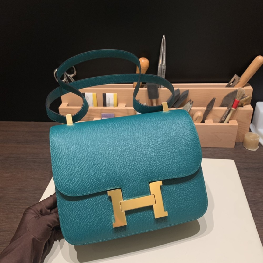 金扣 Z6孔雀绿 贵气右优雅 💚24cm Constance epsom