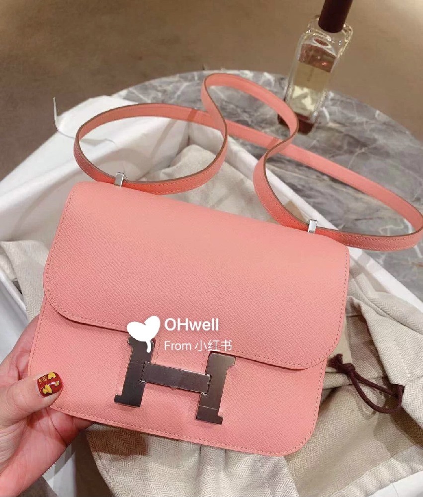 不同灯光下的 1Q 💘都很美啦